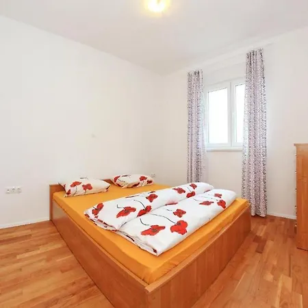 With Swimming Pool Nin, Zadar - 23930 Apartment Nin